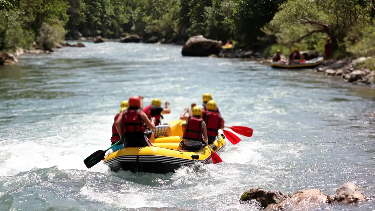 Perlengkapan Rafting